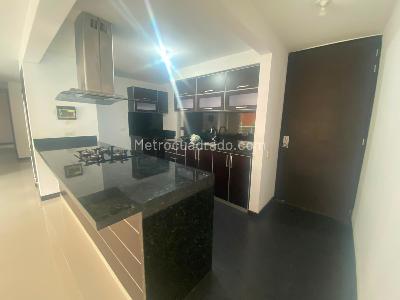 Apartamento en venta en Ciudad Jardin, Cali · foto 6 de 14
