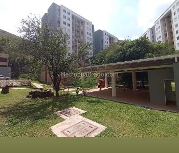 Apartamento de 2 alcobas en venta en Aguacatal, Cali, 62 m² · foto 7 de 14
