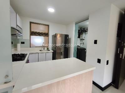 Apartamento de 2 alcobas en venta en Altos Del Poblado, Medellín, 69 m² · foto 4 de 20