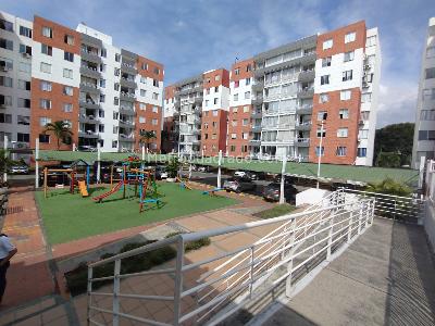 Apartamento de 3 alcobas en venta en Valle Del Lili, Cali, 81 m² · foto 2 de 10