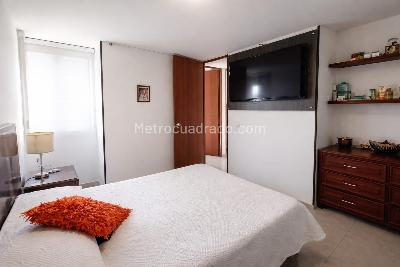 Apartamento de 3 alcobas en venta en Valle Del Lili, Cali, 81 m² · foto 9 de 10