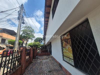 Casa de 5 alcobas en venta en Napoles, Cali, 365 m² · foto 19 de 20