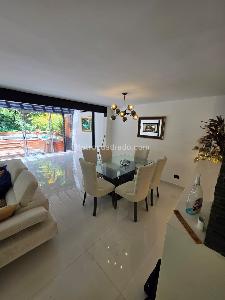 Casa de 3 alcobas en venta en San Lucas, Medellín, 229 m² · foto 17 de 20