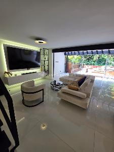 Casa de 3 alcobas en venta en San Lucas, Medellín, 229 m² · foto 5 de 20