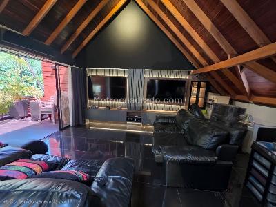 Casa de 3 alcobas en venta en San Lucas, Medellín, 229 m² · foto 9 de 20