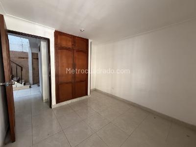Casa de 5 alcobas en venta en Antonio Nariño, Cali, 210 m² · foto 13 de 18