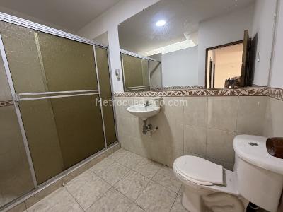Casa de 5 alcobas en venta en Antonio Nariño, Cali, 210 m² · foto 5 de 18