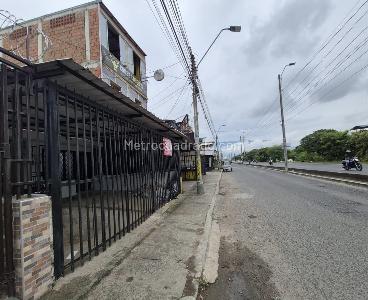 Casa de 1 alcoba en venta en El Trebol, Cali, 138 m² · foto 1 de 6