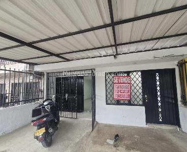 Casa de 1 alcoba en venta en El Trebol, Cali, 138 m² · foto 2 de 6