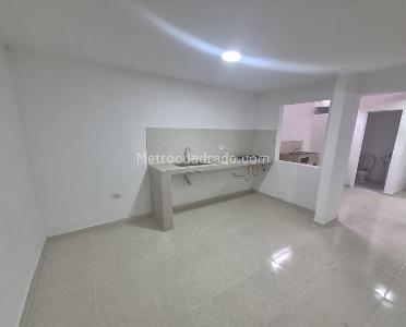 Casa de 1 alcoba en venta en El Trebol, Cali, 138 m² · foto 3 de 6