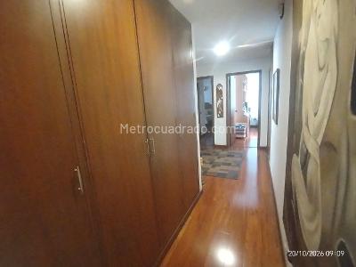 Apartamento de 3 alcobas en venta en Santa Monica Residential, Cali, 179 m² · foto 12 de 20