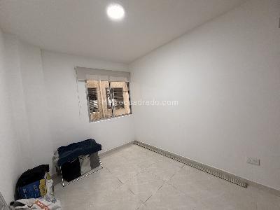 Apartamento de 2 alcobas en venta en Champagnat, Cali, 68 m² · foto 6 de 9