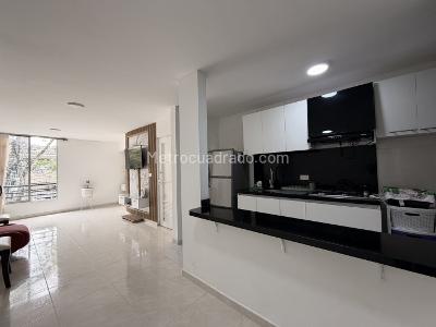 Apartamento de 2 alcobas en venta en Champagnat, Cali, 68 m² · foto 8 de 9