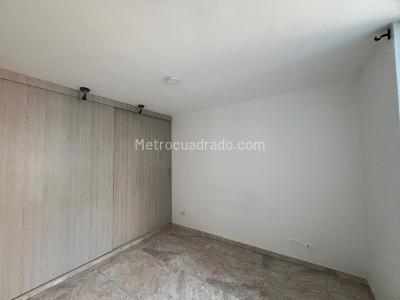 Apartamento de 2 alcobas en venta en Brisas De Los Alamos, Cali, 50 m² · foto 4 de 13