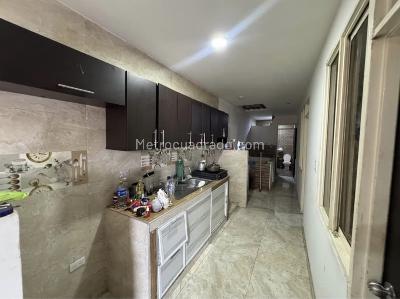 Casa de 5 alcobas en venta en Ciudad Cordoba, Cali, 320 m² · foto 3 de 6