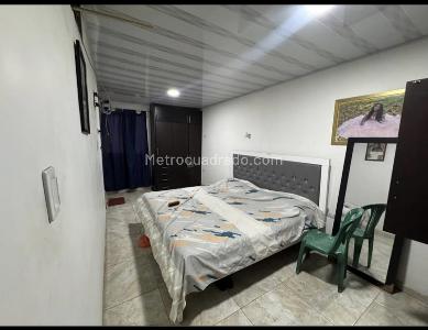 Casa de 5 alcobas en venta en Ciudad Cordoba, Cali, 320 m² · foto 4 de 6