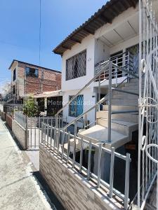 Casa de 5 alcobas en venta en Las Ceibas, Cali, 130 m² · foto 2 de 16