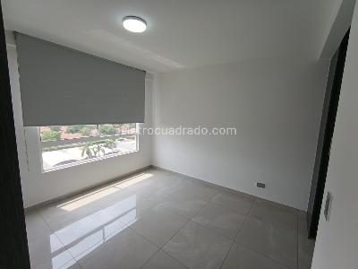 Apartamento de 1 alcoba en venta en La Flora, Cali, 40 m² · foto 6 de 20