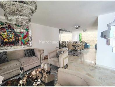 Casa de 5 alcobas en venta en El Ingenio, Cali, 256 m² · foto 2 de 20
