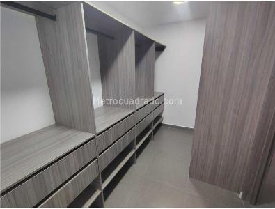 Casa de 5 alcobas en venta en El Ingenio, Cali, 256 m² · foto 15 de 20
