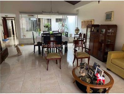 Casa de 4 alcobas en venta en La Flora, Cali, 317 m² · foto 4 de 19