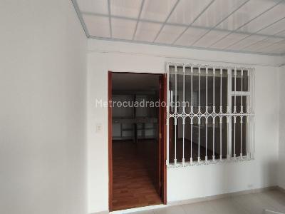 Apartaestudio en arriendo en Los Andes, Bogotá, 32 m² · foto 5 de 6