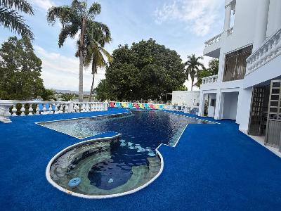 Casa de 5 alcobas en venta en Condominio Campestre El Peñon, Girardot, 800 m² · foto 4 de 20