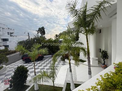 Casa de 5 alcobas en venta en Condominio Campestre El Peñon, Girardot, 800 m² · foto 6 de 20