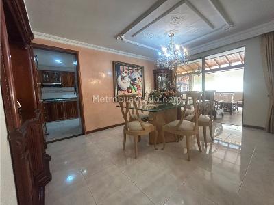 Casa de 5 alcobas en venta en Lagos Del Cacique, Bucaramanga, 350 m² · foto 3 de 20