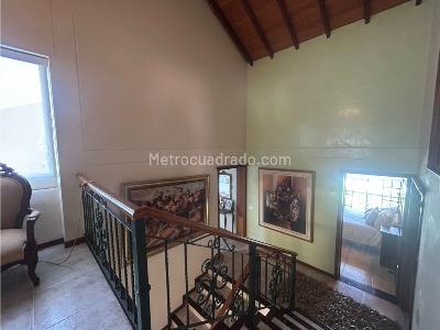 Casa de 5 alcobas en venta en Lagos Del Cacique, Bucaramanga, 350 m² · foto 8 de 20