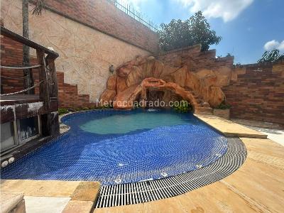 Casa de 5 alcobas en venta en Lagos Del Cacique, Bucaramanga, 350 m² · foto 10 de 20