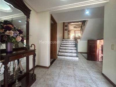 Casa de 5 alcobas en venta en Lagos Del Cacique, Bucaramanga, 350 m² · foto 17 de 20