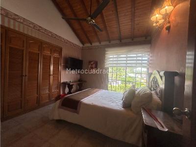 Casa de 5 alcobas en venta en Lagos Del Cacique, Bucaramanga, 350 m² · foto 18 de 20