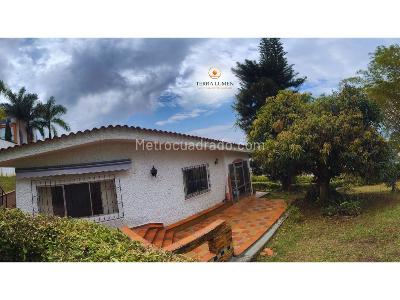 Casa de 4 alcobas en venta en Lagos Del Cacique, Bucaramanga, 1500 m² · foto 2 de 16