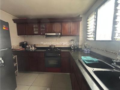 Apartamento de 4 alcobas en venta en Antiguo Campestre, Bucaramanga, 120 m² · foto 4 de 15