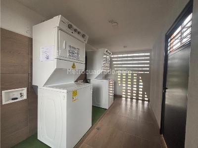 Apartaestudio en venta en El Redil, Bogotá, 17 m² · foto 9 de 10