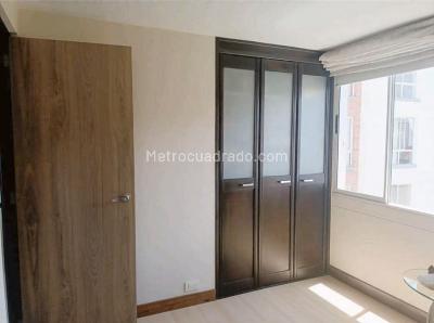 Apartamento de 3 alcobas en venta en Loma De Los Bernal, Medellín, 86 m² · foto 13 de 20