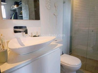 Apartamento de 3 alcobas en venta en Loma De Los Bernal, Medellín, 86 m² · foto 18 de 20
