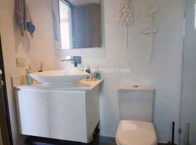 Apartamento de 3 alcobas en venta en Loma De Los Bernal, Medellín, 86 m² · foto 19 de 20