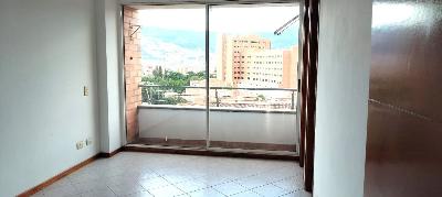 Apartamento en venta en La Floresta, Medellín · foto 2 de 14