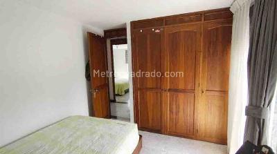 Apartamento en venta en Loma De Los Bernal, Medellín · foto 17 de 20