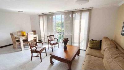 Apartamento en venta en Loma De Los Bernal, Medellín · foto 2 de 20
