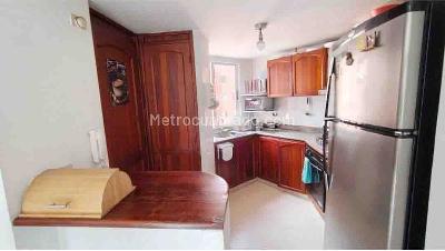 Apartamento en venta en Loma De Los Bernal, Medellín · foto 5 de 20