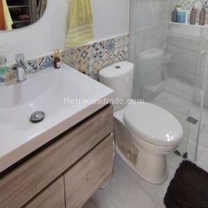 Apartamento en venta en Loma De Los Bernal, Medellín · foto 9 de 20