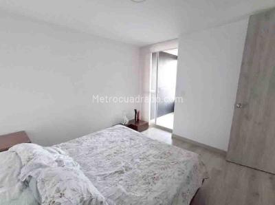 Apartamento de 3 alcobas en venta en Aves Maria, Sabaneta, 77 m² · foto 13 de 16