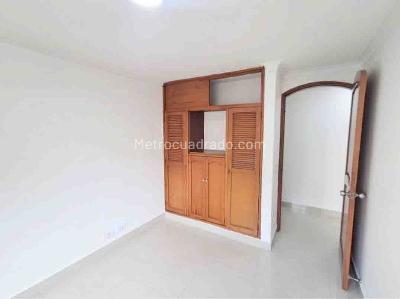 Apartamento de 3 alcobas en venta en Laureles, Medellín, 100 m² · foto 15 de 20