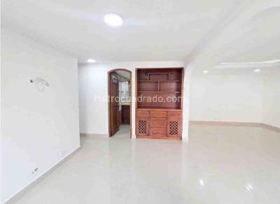 Apartamento de 3 alcobas en venta en Laureles, Medellín, 100 m² · foto 5 de 20