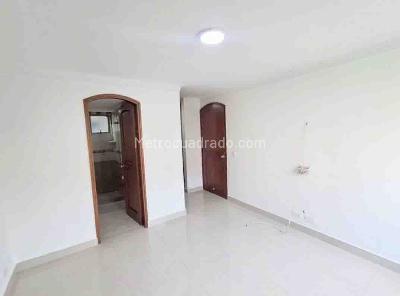 Apartamento de 3 alcobas en venta en Laureles, Medellín, 100 m² · foto 10 de 20