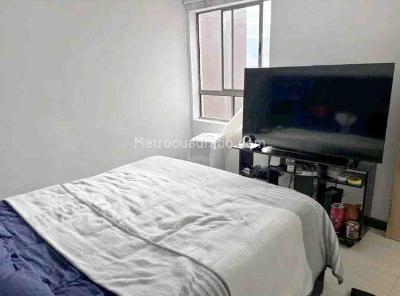 Apartamento de 3 alcobas en venta en Loma De Los Bernal, Medellín, 95 m² · foto 10 de 10