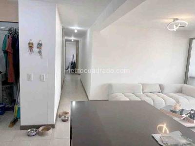 Apartamento de 3 alcobas en venta en Loma De Los Bernal, Medellín, 95 m² · foto 5 de 10